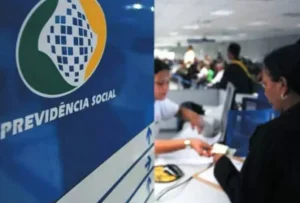 INSS começa a pagar hoje 13º a quem recebe mais que o salário-mínimo