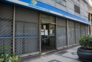 INSS começa a pagar aposentadorias e pensões de julho